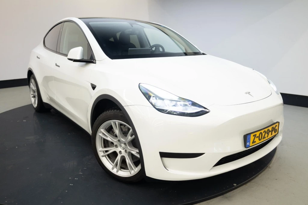 Tesla Model Y – foto 8