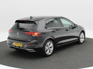 Volkswagen Golf – thumbnail 4