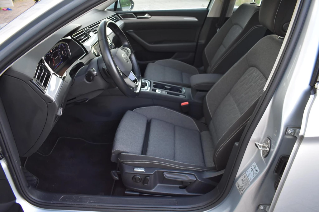 Volkswagen Passat – foto 8