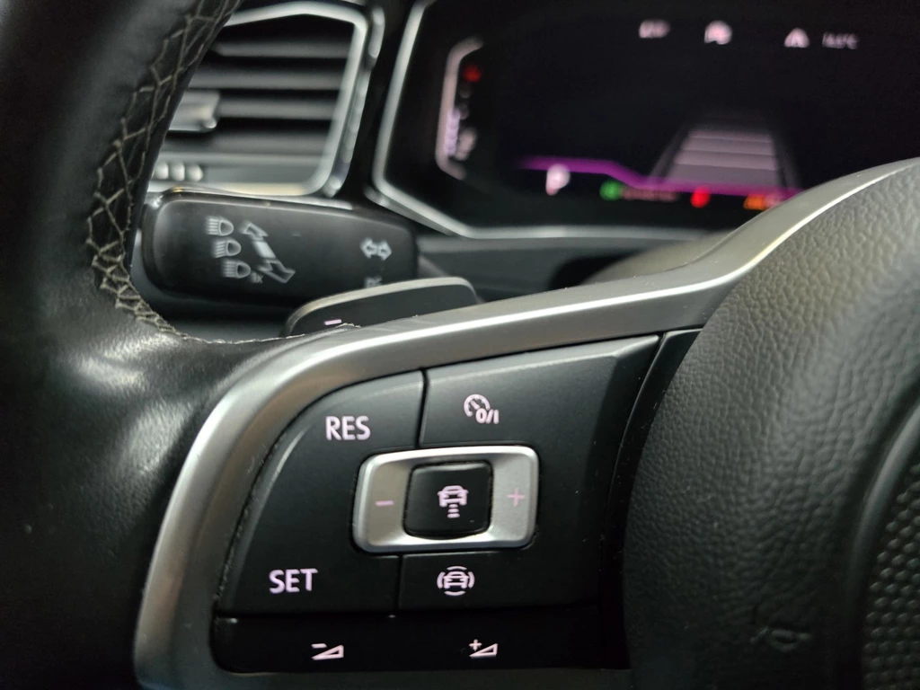 Volkswagen T-Roc – foto 15