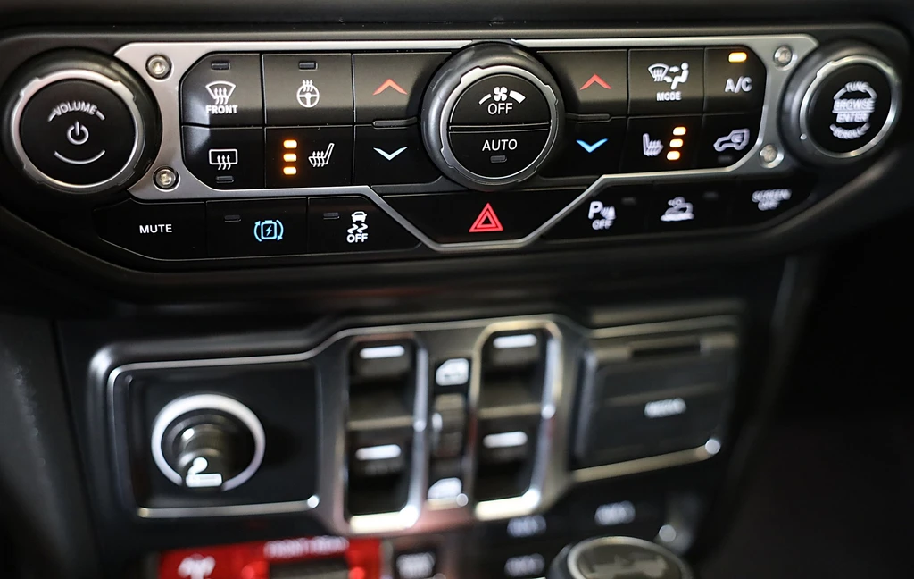 Jeep Wrangler – foto 29
