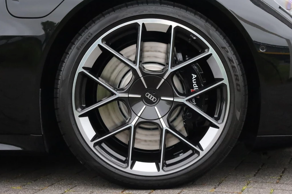 Audi e-tron GT – foto 14