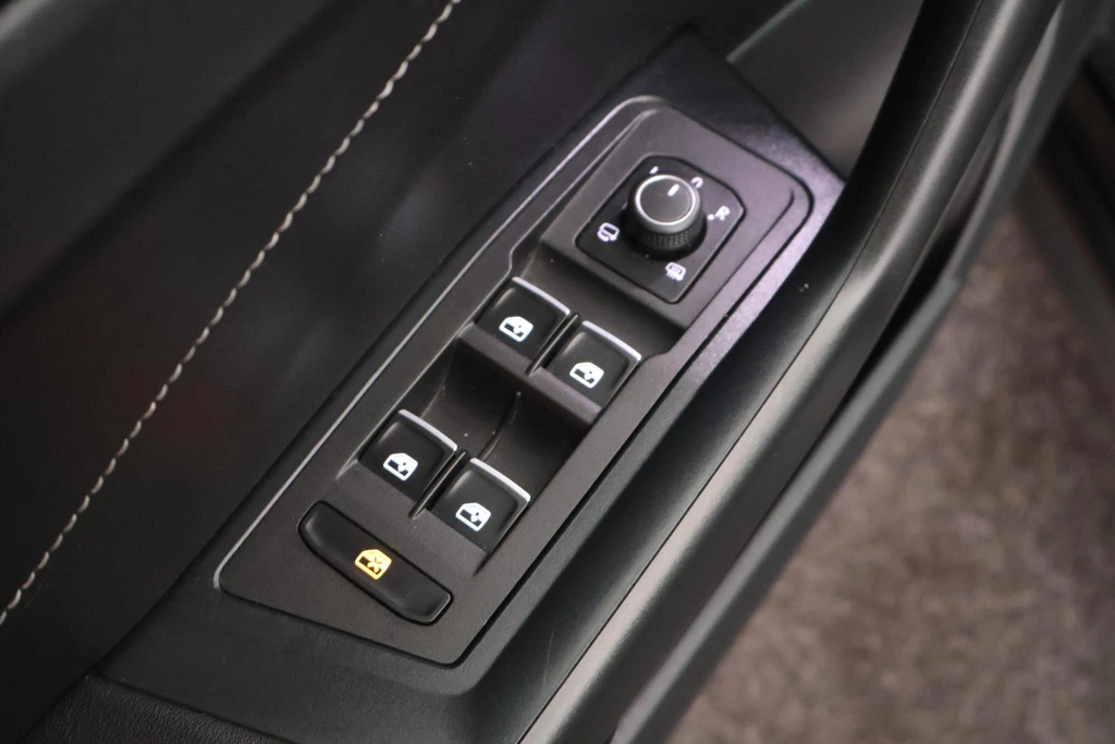 Volkswagen T-Roc – foto 17