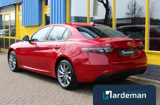 Alfa Romeo Giulia – thumbnail 3