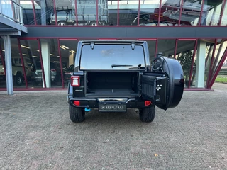 Jeep Wrangler – thumbnail 3