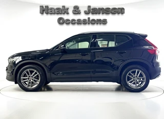 Volvo XC40 – thumbnail 1