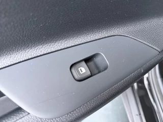 Kia Stonic – thumbnail 36
