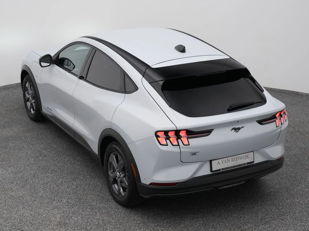 Ford Mustang Mach-E – foto 6