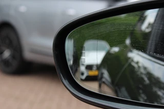 Porsche Taycan – thumbnail 25