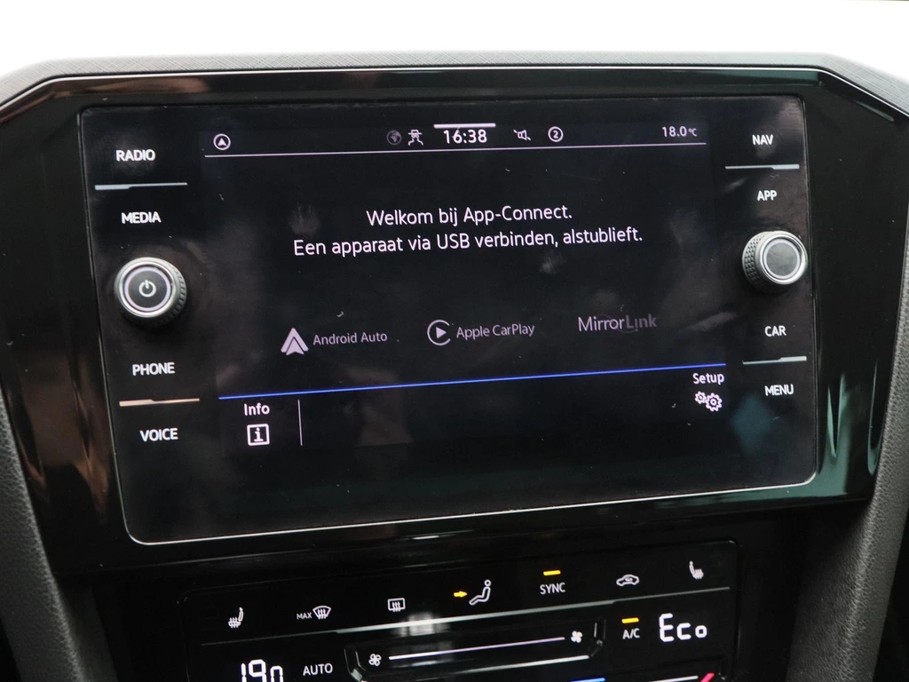 Volkswagen Passat – foto 28
