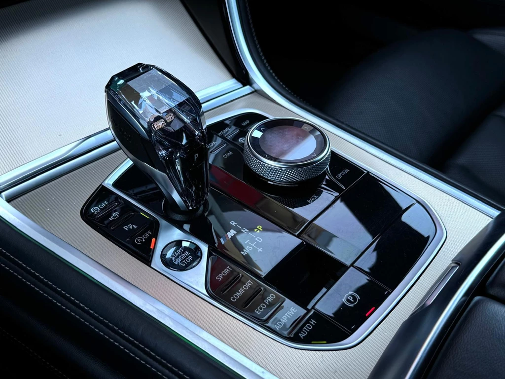 BMW 8 Serie – foto 18