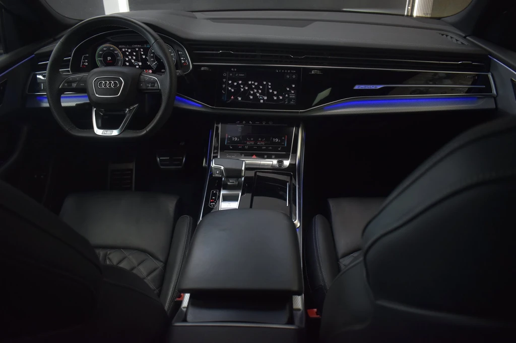 Audi Q8 – foto 18