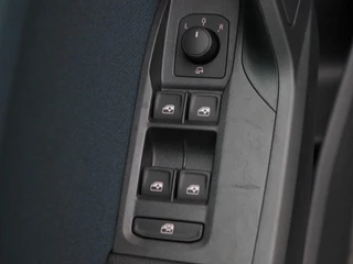 SEAT Arona – thumbnail 17