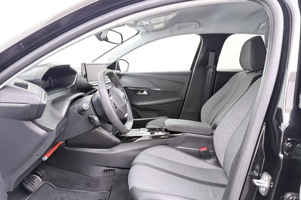 Peugeot e-208 – foto 11
