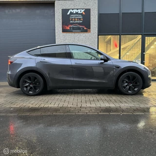 Tesla Model Y – thumbnail 7