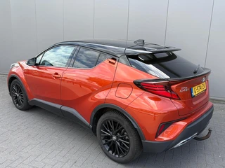 Toyota C-HR – thumbnail 4