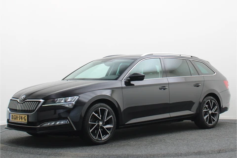 Škoda Superb Combi 1.4 TSI PHEV Sportline Business SOH 100%, Virtual Cockpit, Keyless, Camera, Apple Carplay, PDC, 18"