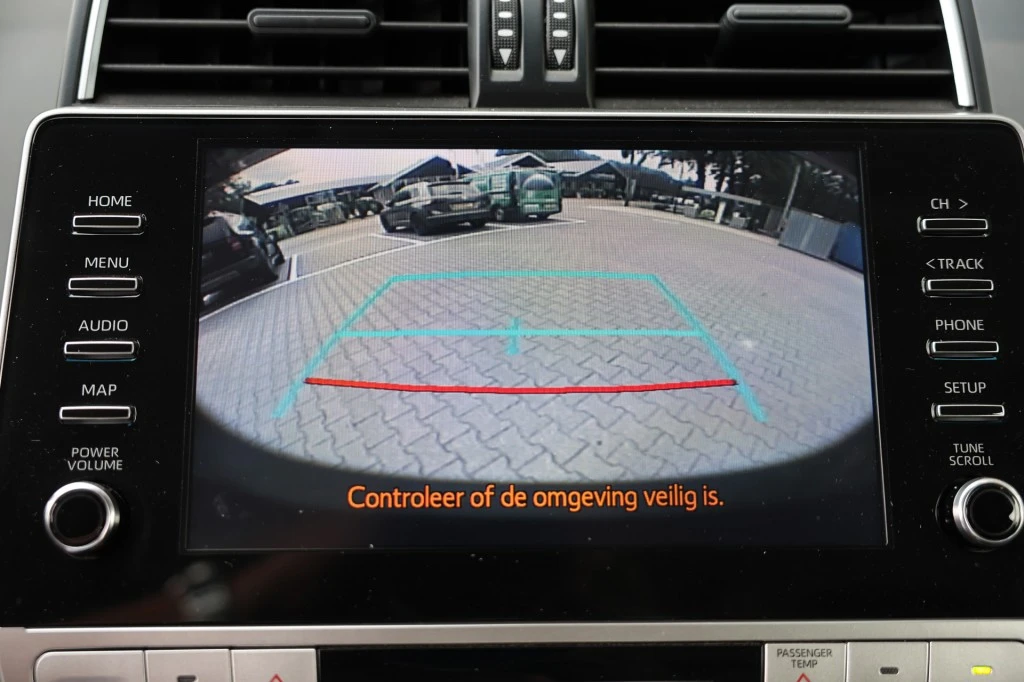 Toyota Land Cruiser – foto 16