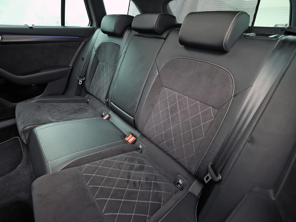 Škoda Superb – foto 18
