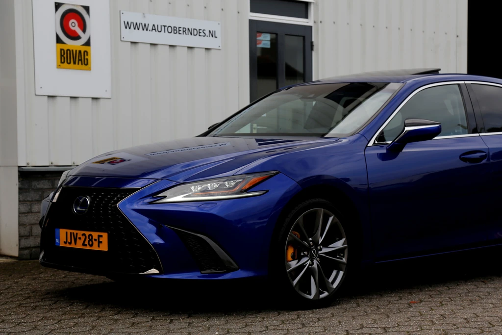 Lexus ES – foto 2