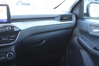Ford Kuga – thumbnail 15