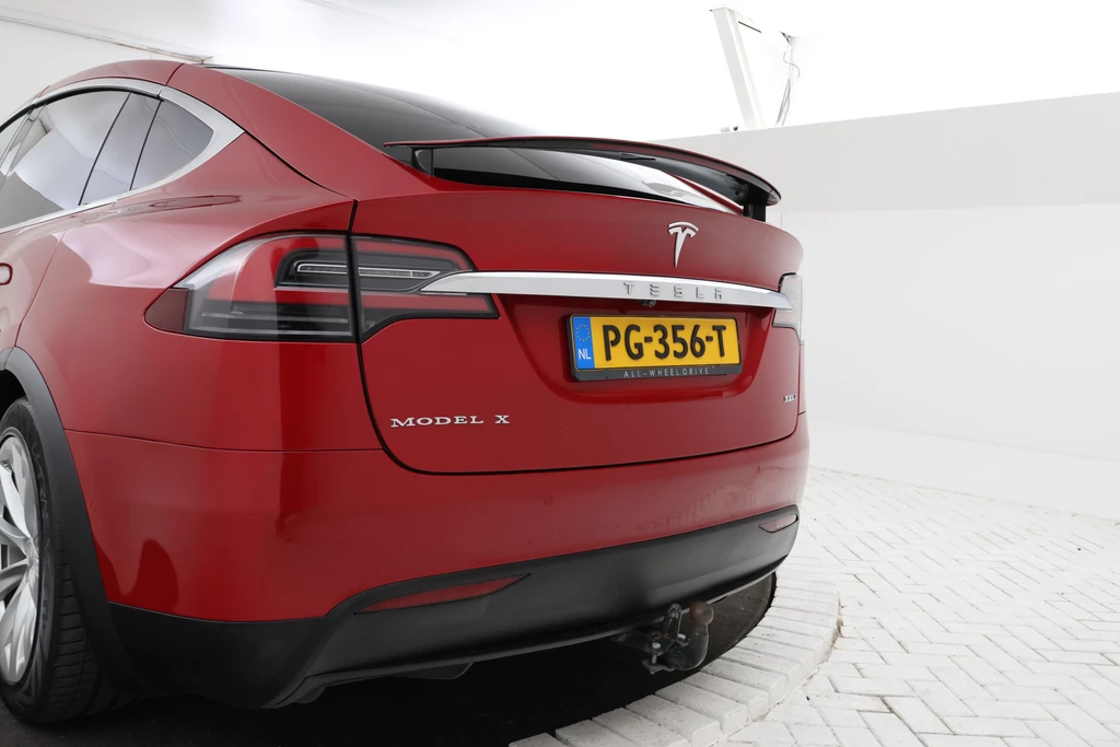 Tesla Model X – foto 3