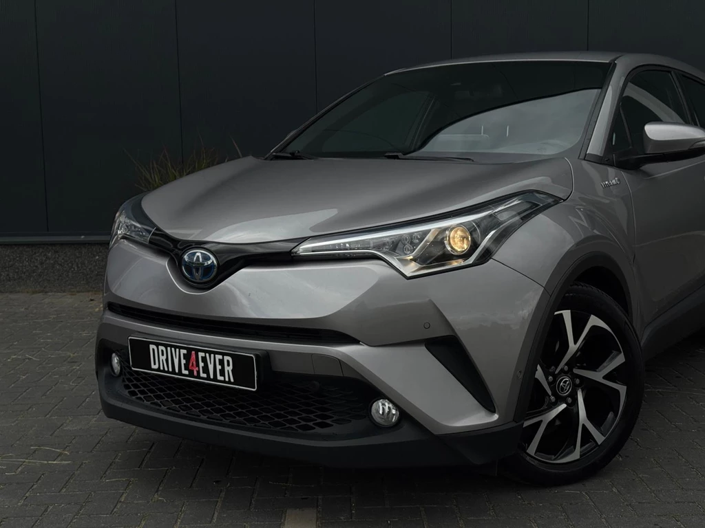 Toyota C-HR – foto 2