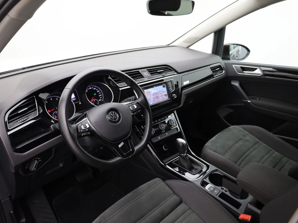 Volkswagen Touran – foto 17