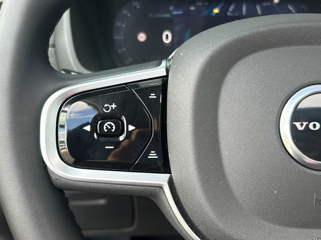 Volvo XC90 – foto 30