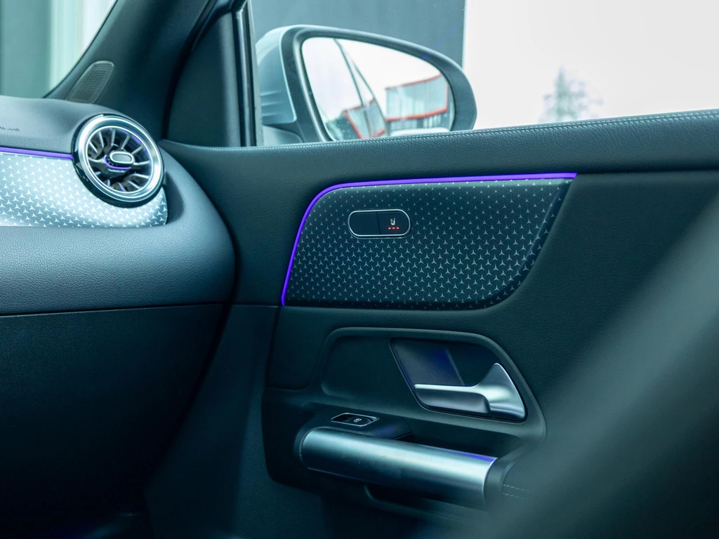 Mercedes-Benz EQA – foto 15