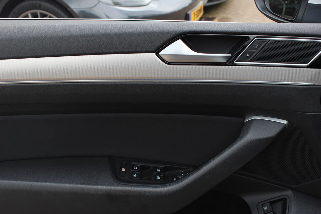 Volkswagen Passat – foto 34