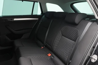 Škoda Superb – thumbnail 20