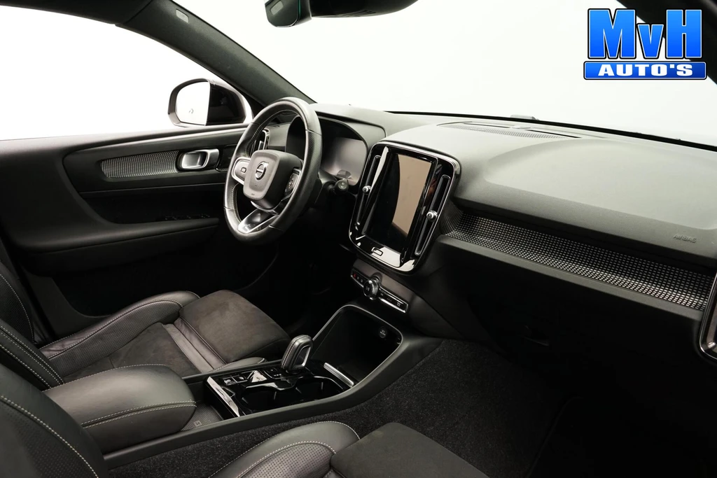 Volvo XC40 – foto 76