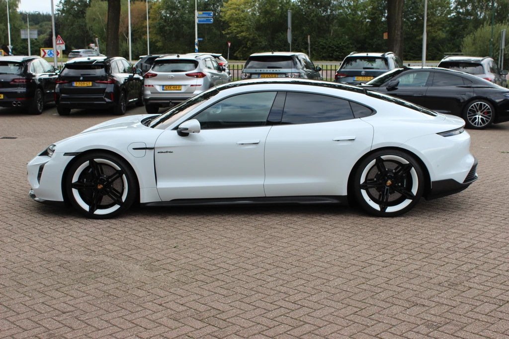 Porsche Taycan – foto 2