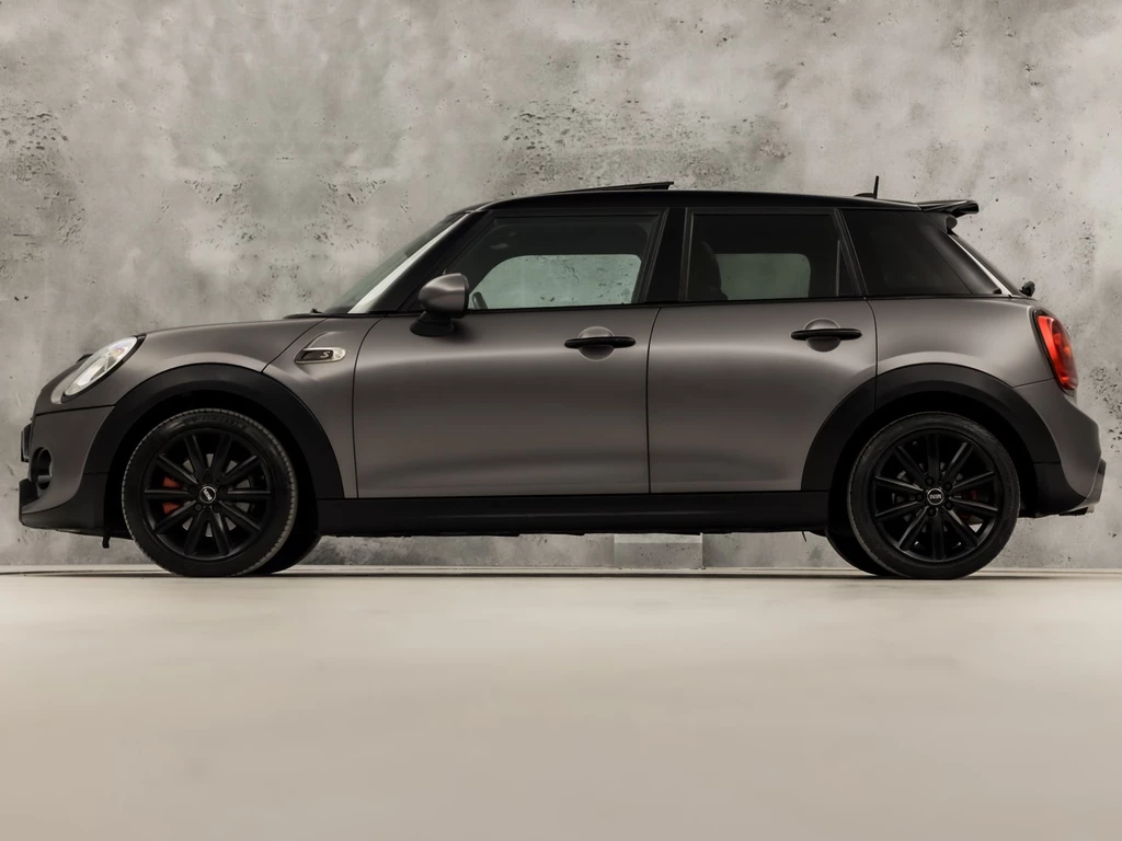MINI 5-deurs – foto 2
