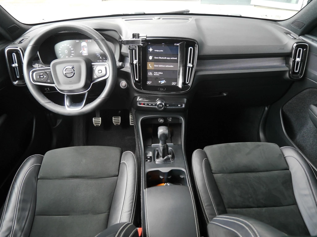 Volvo XC40 – foto 8
