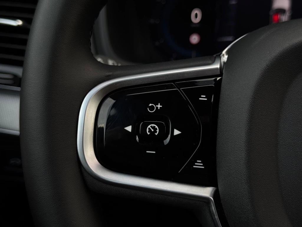 Volvo XC90 – foto 28