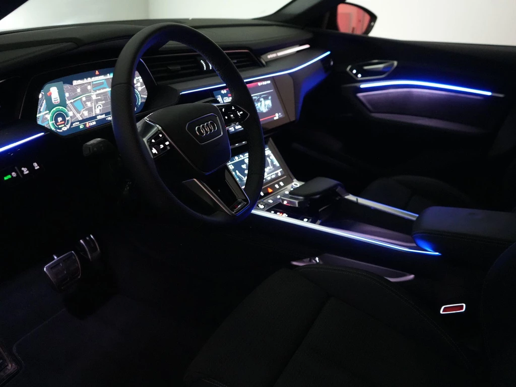 Audi Q8 Sportback e-tron – foto 37