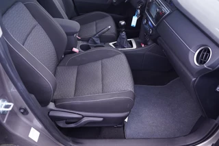 Toyota Auris – thumbnail 25