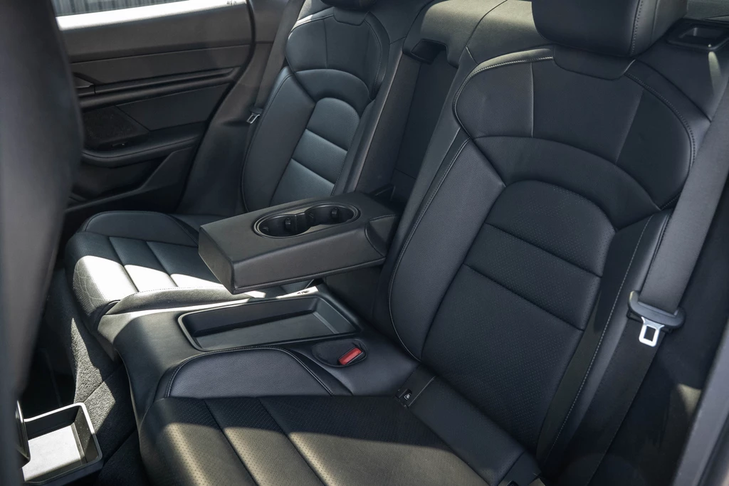 Porsche Taycan – foto 15