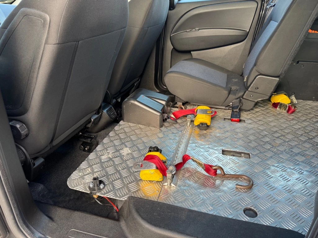 Opel Combo – foto 24