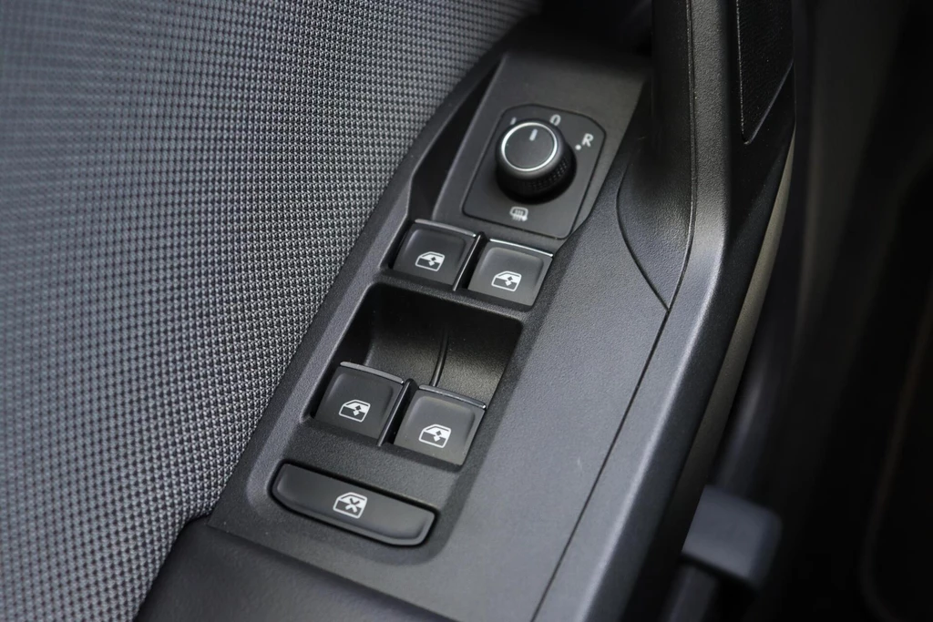 SEAT Leon – foto 32