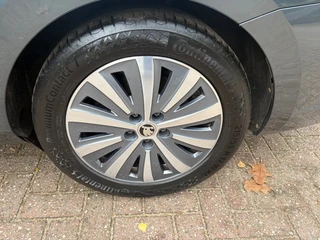 Škoda Superb – thumbnail 32