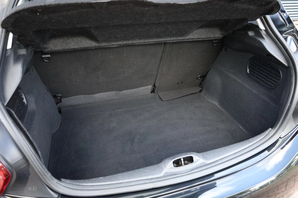 Peugeot 208 – foto 33