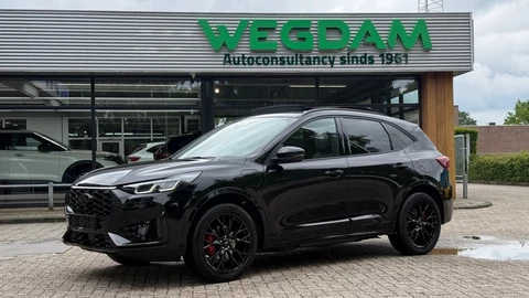 Ford Kuga 2.5 PHEV ST-LINE X/ FULL BLACK & SMOKE PACK / BLUE cruise mogelijk
