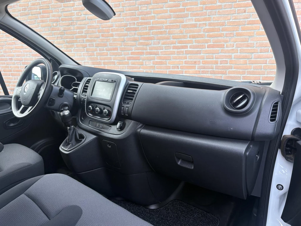 Renault Trafic – foto 24