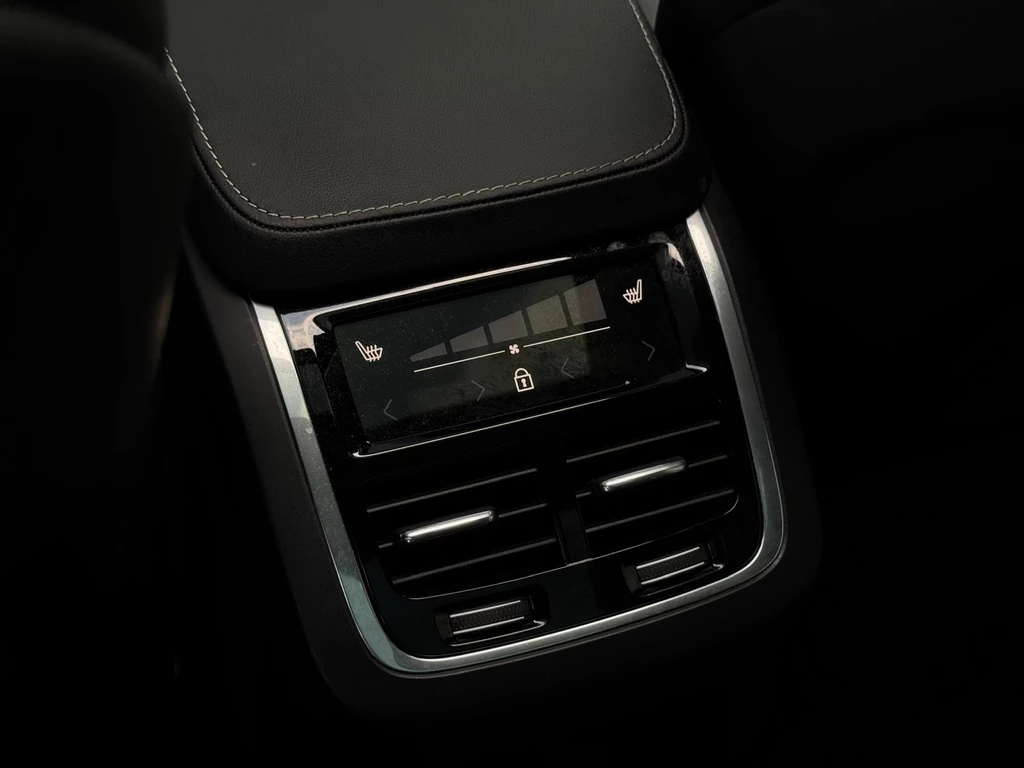 Volvo XC90 – foto 30