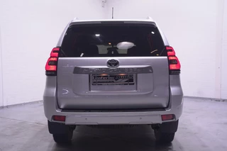 Toyota Land Cruiser – thumbnail 5