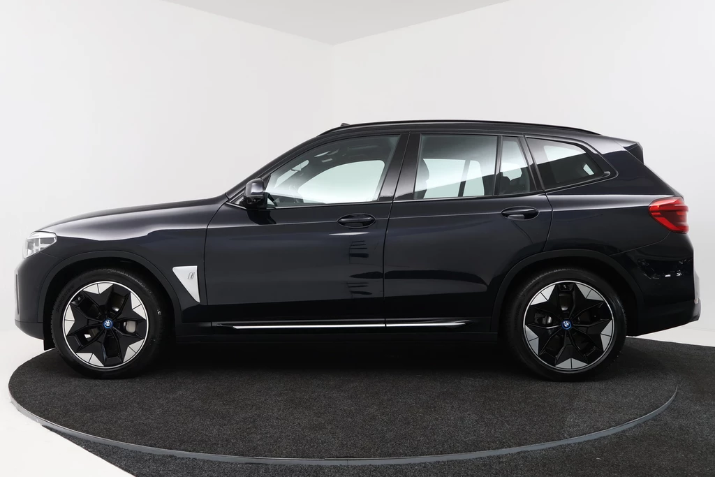 BMW iX3 – foto 2