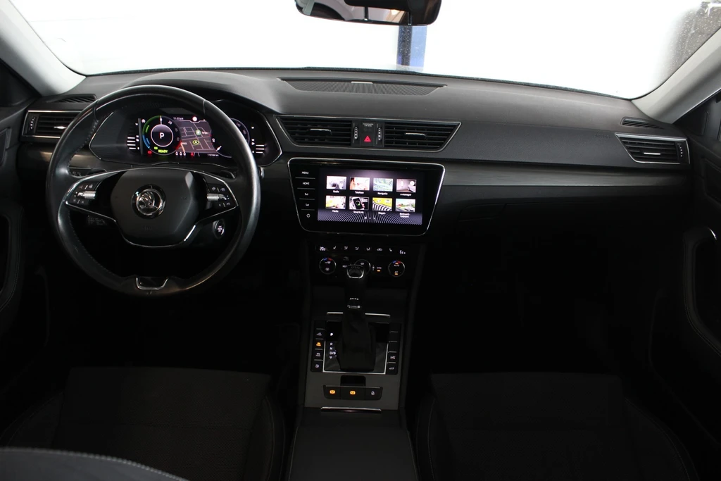 Škoda Superb – foto 8